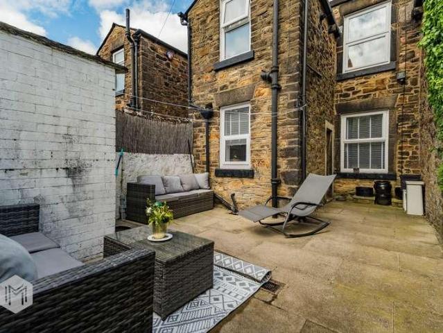 House for sale in Bradshaw, Lee Bank