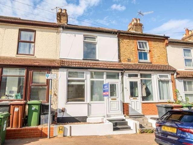 House for sale in Connaught Park, Bushey