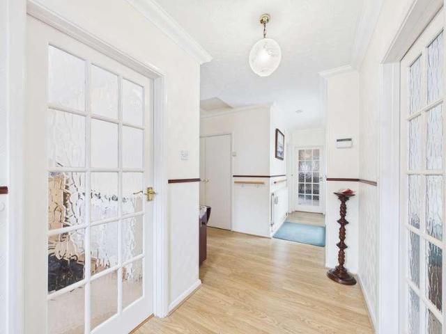 House for sale in Millmead, Acol