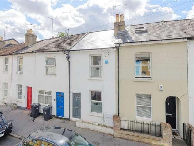 House for sale in London Borough of Croydon, Waddon