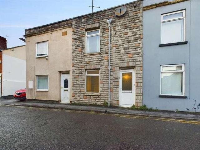 House for sale in Barton, Gloucester