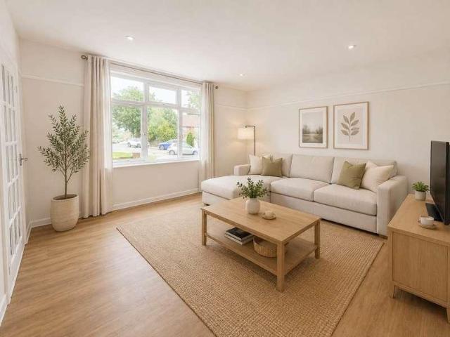House for sale in Elstree and Borehamwood, Borehamwood