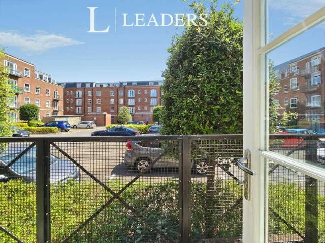 House for sale in Priddy's Hard, Middlecroft