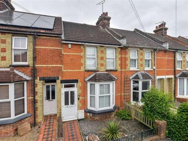 House for sale in Willesborough, Bridgefield