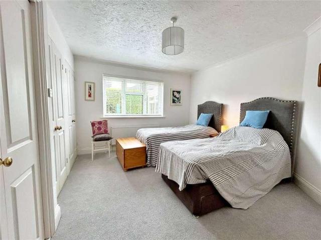 House for sale in Highcliffe