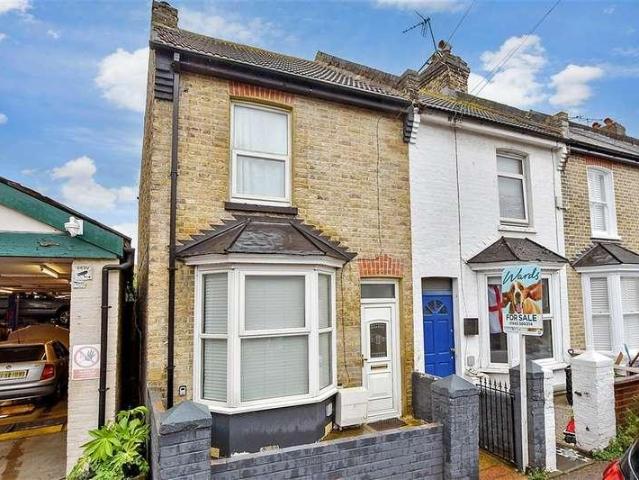 House for sale in East Cliff, Acol