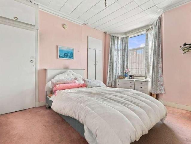 House for sale in Southend City Centre Neighbourhood, Southend-on-Sea
