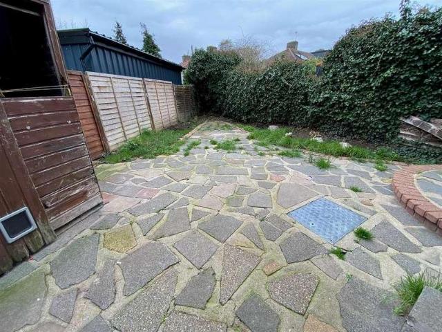 House for sale in Dagenham, Greater London