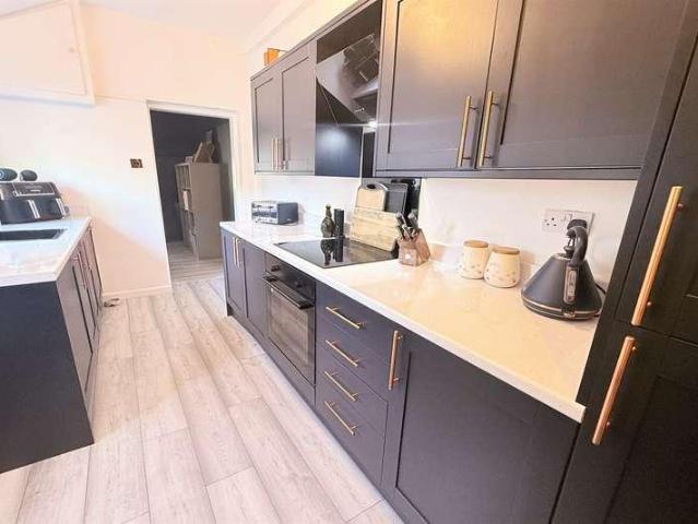 House for sale in Weston Point, Halton