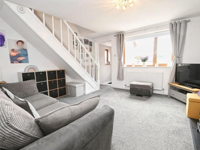 House for sale in Barnsley, Worsbrough Dale