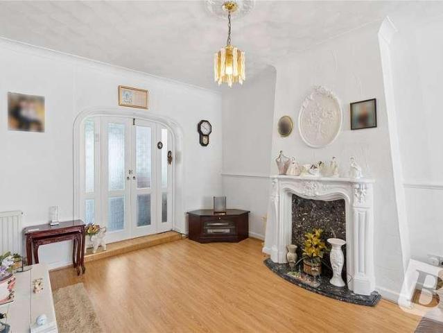 House for sale in Greater London