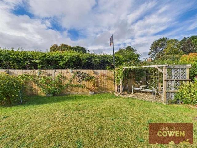 House for sale in Barrowcliff, North Yorkshire