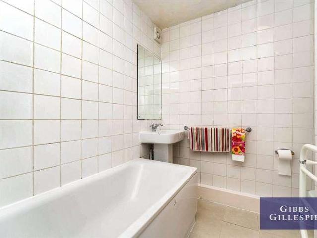 House for sale in Greater London