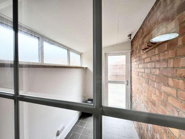House for sale in Wilderspool, Warrington