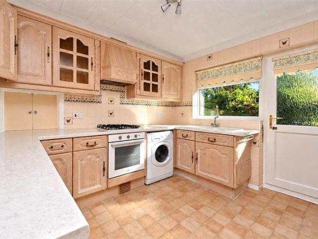 House for sale in Hatch, Basingstoke and Deane