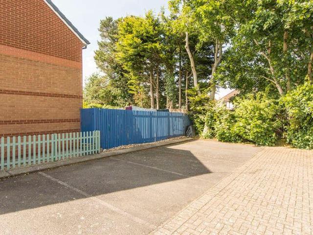 House for sale in Stanford On Avon, Leicestershire