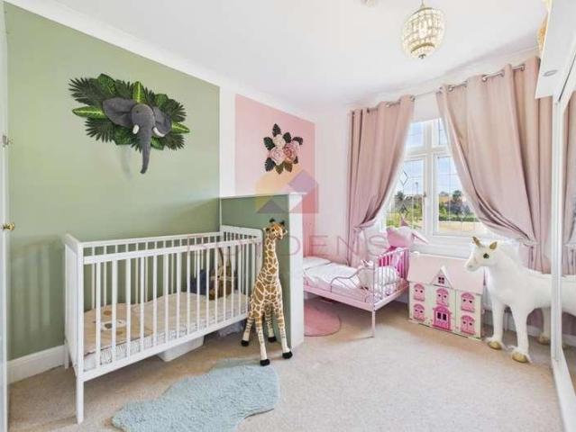 House for sale in Chipping Hill, Essex