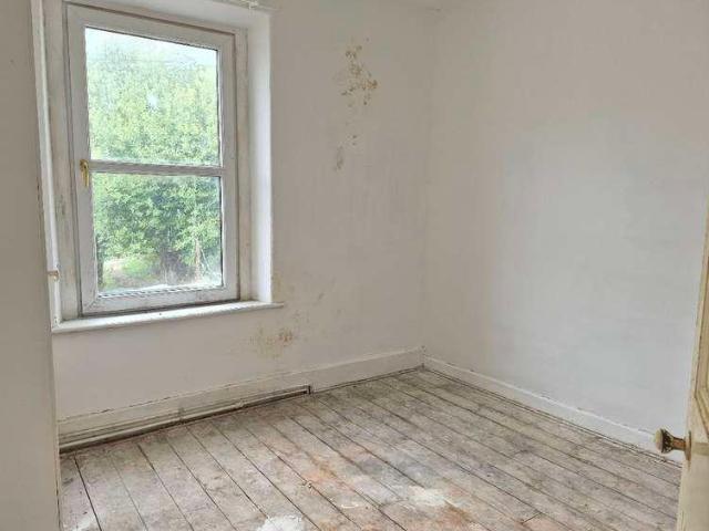 House for sale in Bulk, Bare
