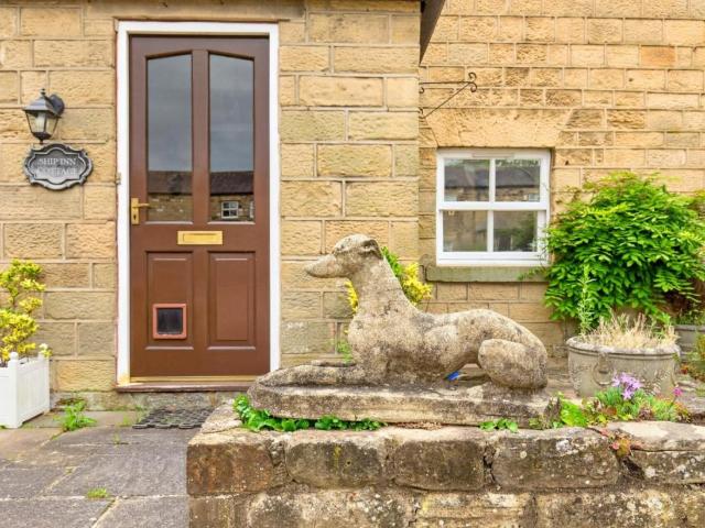 House for sale in Harewood, West Yorkshire