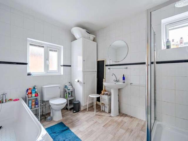 House for sale in Bramley, Fole