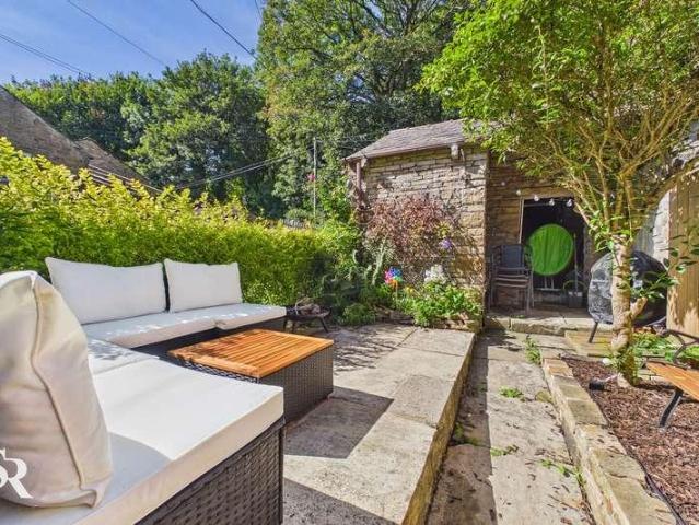 House for sale in Buxworth, Charlesworth