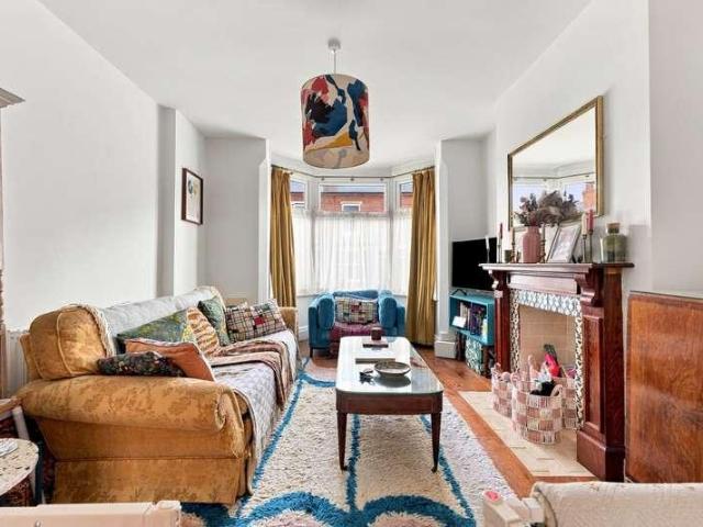 House for sale in Sherwood, City of Nottingham