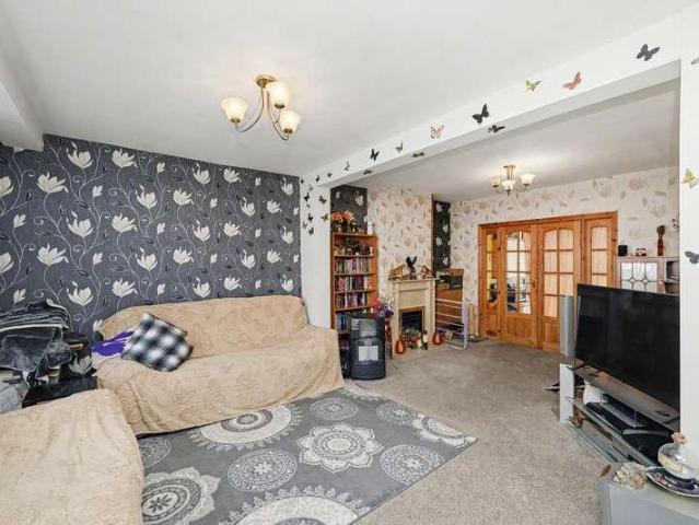 House for sale in Enfield Highway, Greater London