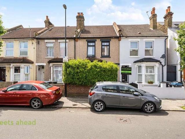 House for sale in London Borough of Croydon, Thornton Heath