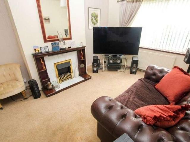 House for sale in Clough, Burnedge