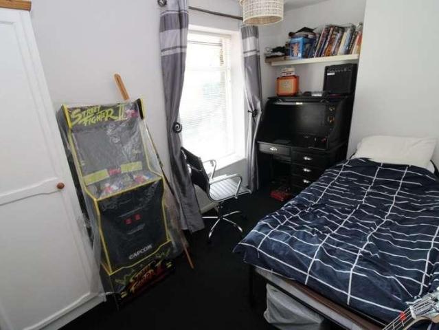 House for sale in Barnsley, Lundwood