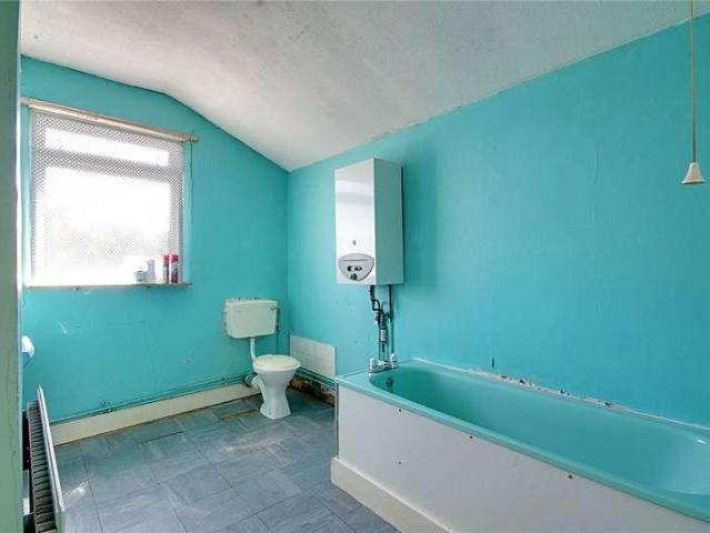 House for sale in Ponders End, Greater London