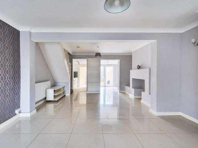 House for sale in Walton, Aylesbury