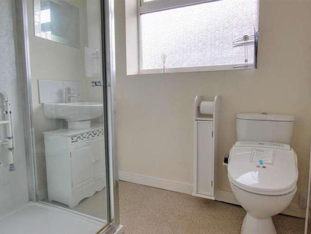 House for sale in Leconfield
