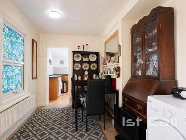 House for sale in Milton, Alton Barnes
