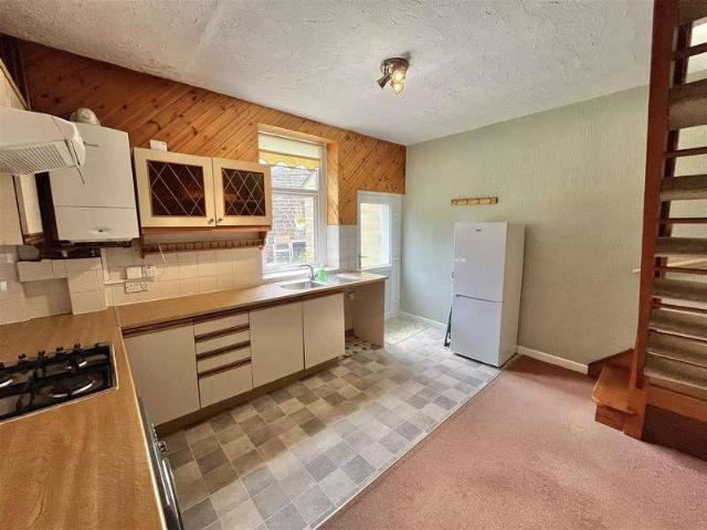 House for sale in Whitfield, Charlesworth