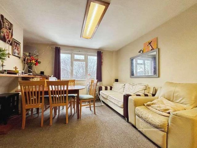 House for sale in Nodehill, Shide