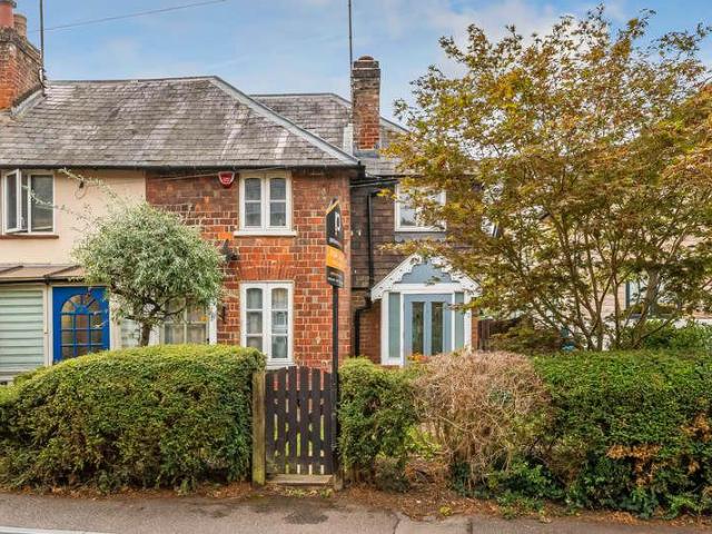 House for sale in The Butts, Kent