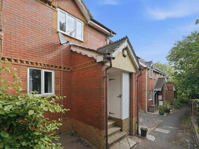 House for sale in Cadbury Heath, South Gloucestershire