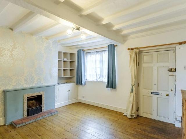 House for sale in Elmfield, Leicestershire
