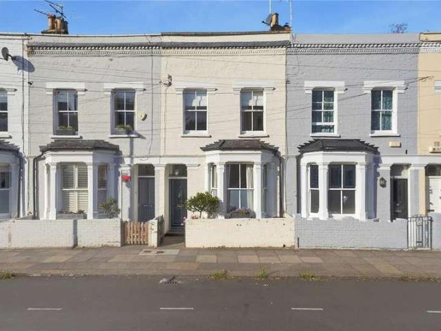 House for sale in London Borough of Wandsworth, Greater London