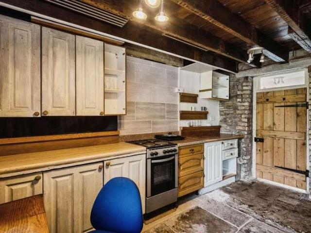 House for sale in Seven Sisters