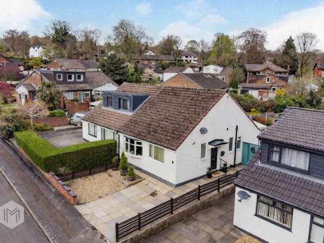 House for sale in Kirklees, Bury