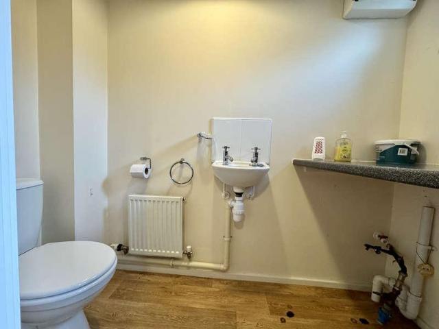 House for sale in Kingswood, Hull
