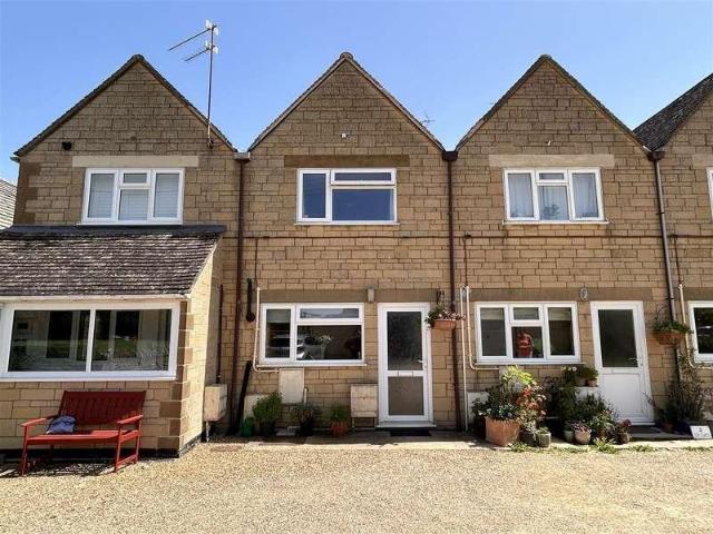 House for sale in Fossebridge, Gloucestershire