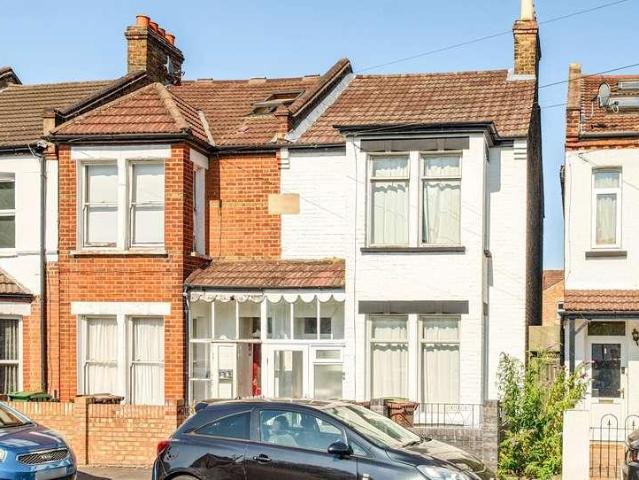 House for sale in Hackbridge, Greater London