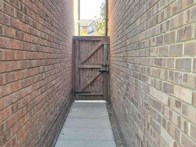 House for sale in Pouchen End, Hertfordshire