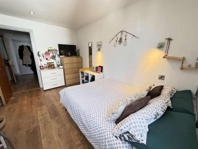 House for sale in Georgia, Greater Manchester
