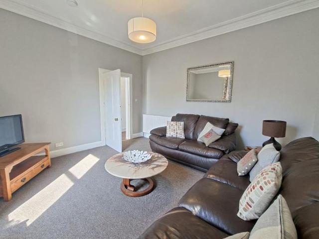 House for rent in Hillside, Leith