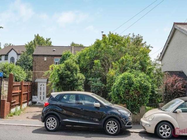 House for rent in Palmers Green, Greater London