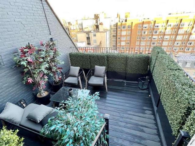 House for rent in Belgravia, Greater London
